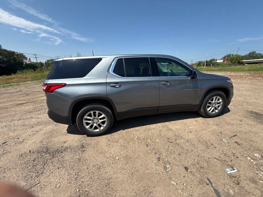 Used 2018 Chevrolet Traverse LS AWD/4WD image 15