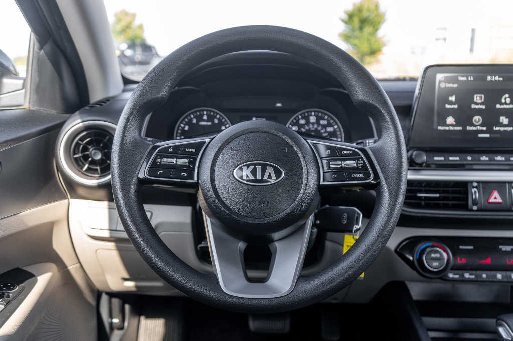 Used 2019 Kia Forte LXS FWD image 14