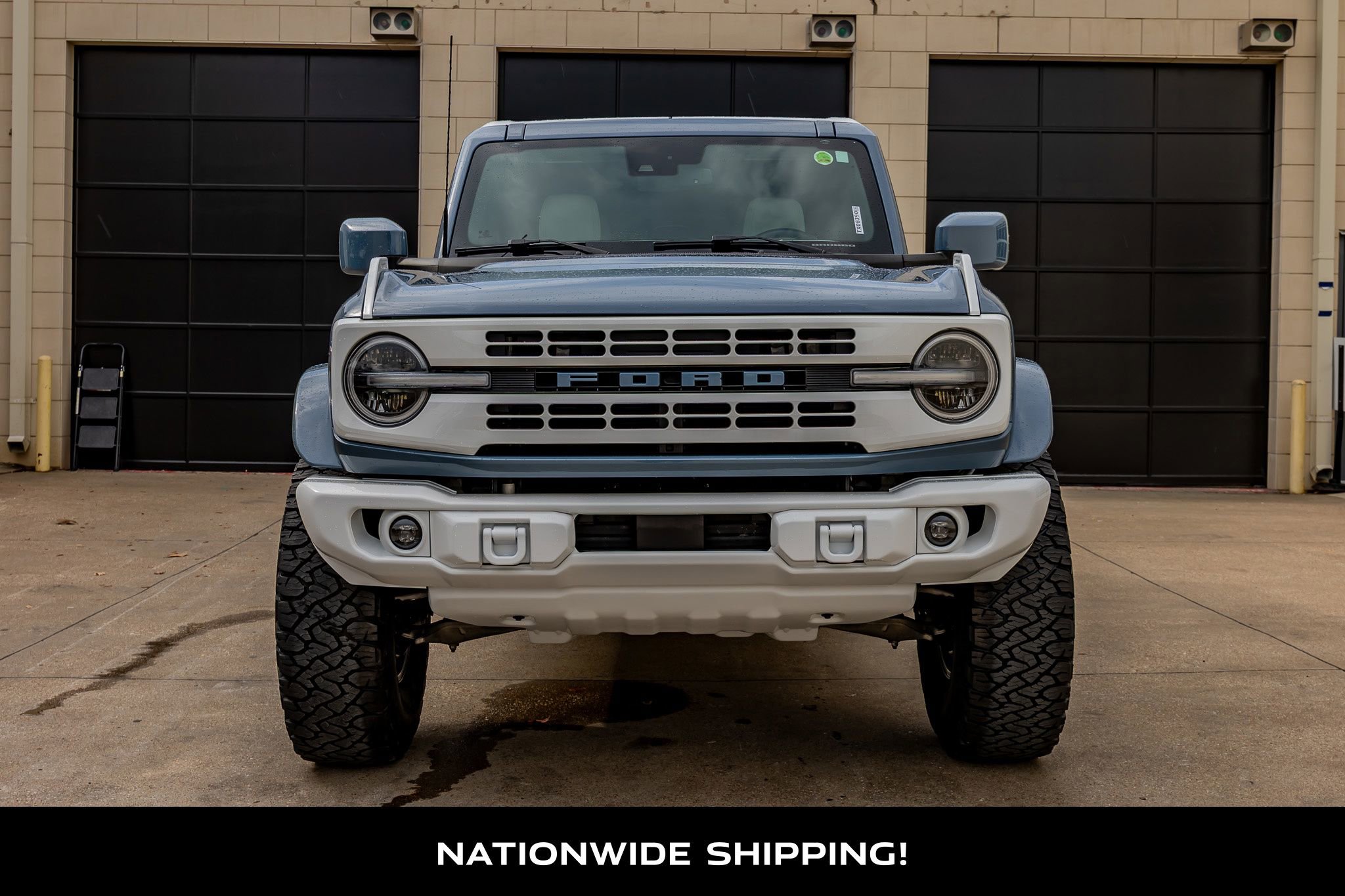 Used 2023 Ford Bronco Heritage Edition AWD/4WD image 4