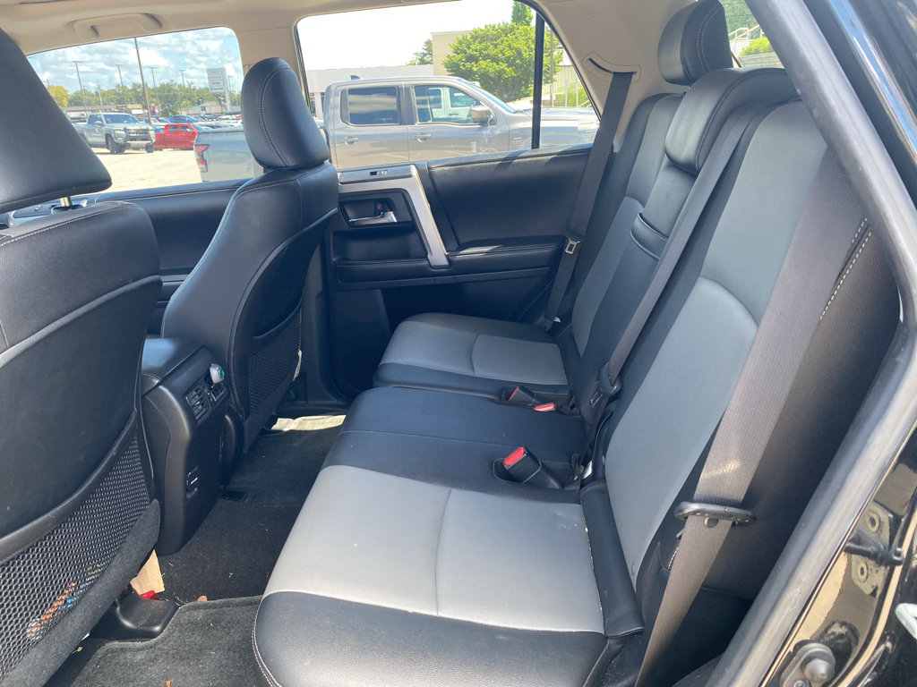 Used 2016 Toyota 4Runner SR5 Premium AWD/4WD image 11