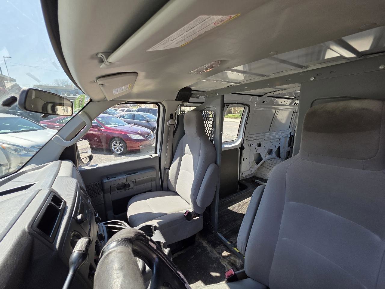 Used 2013 Ford E-250 and Econoline 250 w/ PWR Group image 8