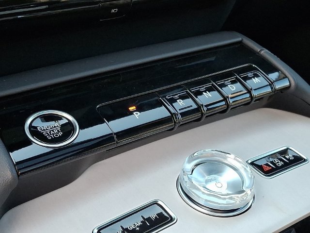 New 2027 Lincoln Navigator L Reserve w/ Jet Appearance Package AWD/4WD image 13