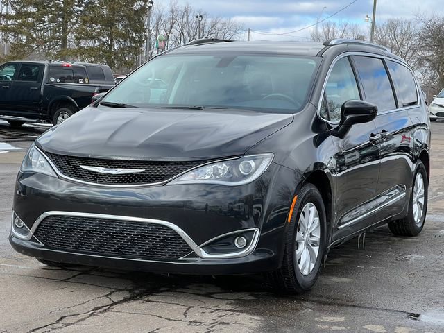 Used 2018 Chrysler Pacifica Touring-L Plus image 46
