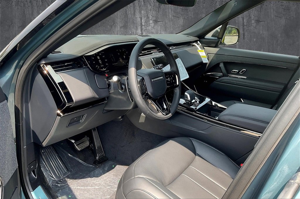New 2025 Land Rover Range Rover Sport Dynamic SE image 7