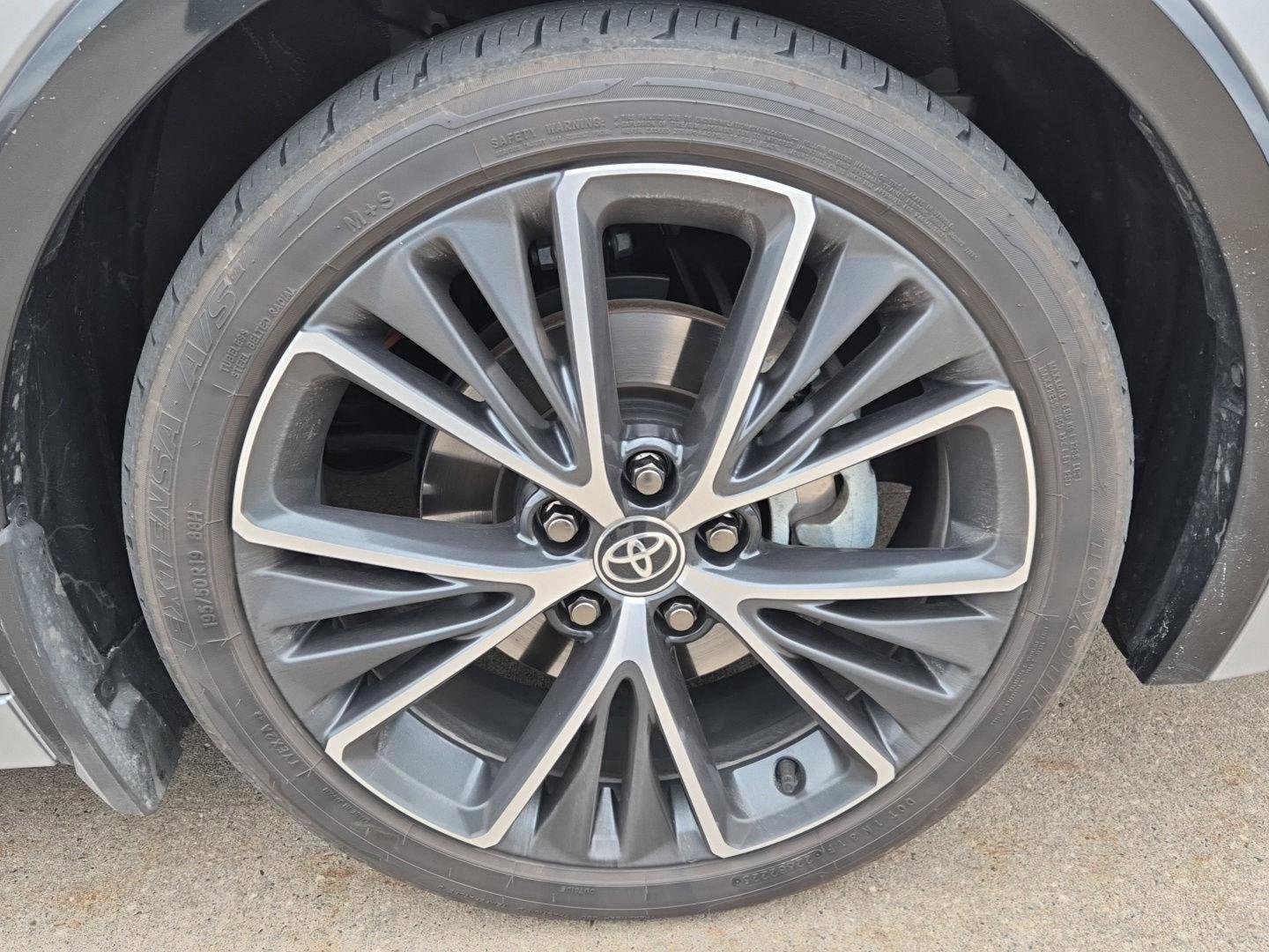 Used 2026 Toyota Prius XLE image 15