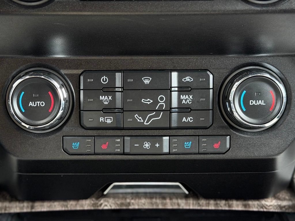Used 2019 Ford F350 Lariat w/ Chrome Package AWD/4WD image 12