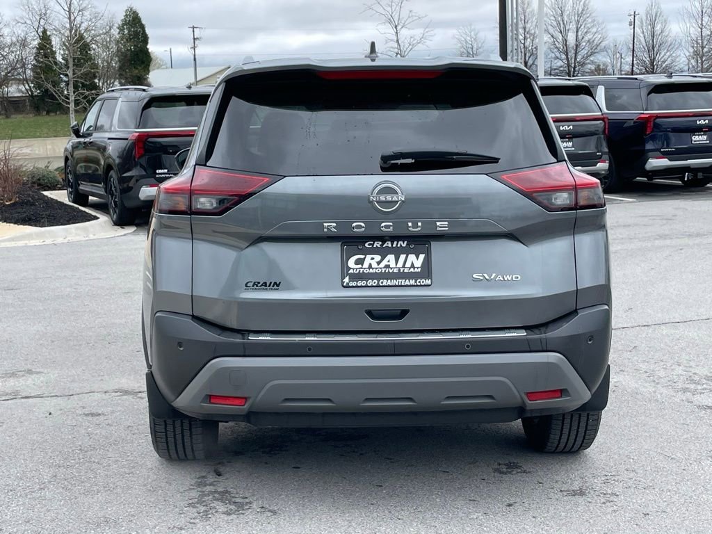 Used 2023 Nissan Rogue SV w/ SV Premium Package image 6