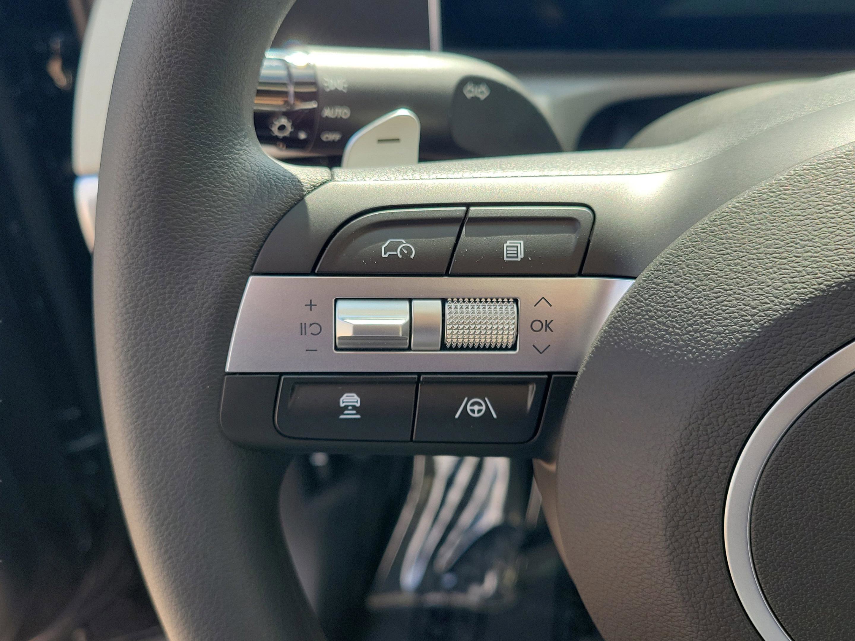 New 2026 Hyundai Tucson Blue SE image 19