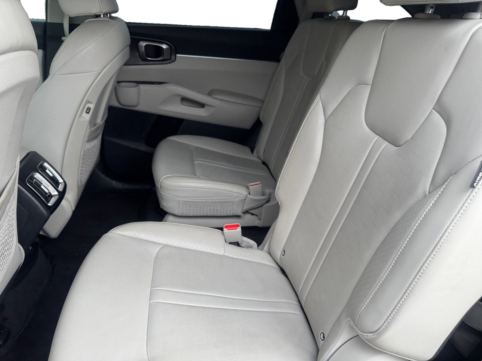 Used 2024 Kia Sorento EX image 13