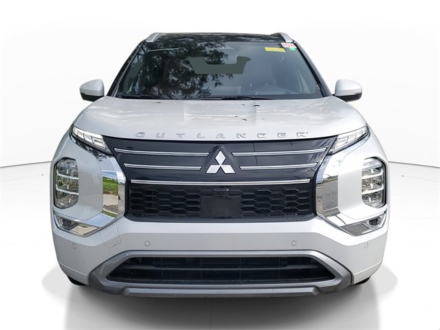 New 2025 Mitsubishi Outlander SEL image 2