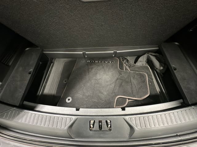 Used 2020 Ford Explorer Platinum w/ Premium Technology Package AWD/4WD image 26
