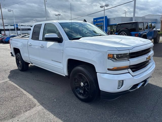Used 2018 Chevrolet Silverado 1500 LT w/ All Star Edition AWD/4WD image 7