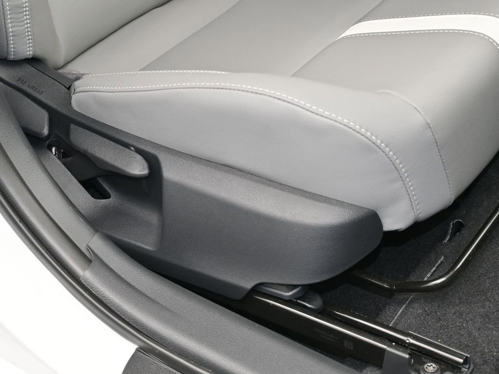 Used 2026 Toyota Camry SE w/ Convenience Package image 50