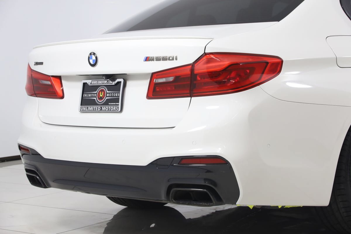 Used 2018 BMW M550i xDrive AWD/4WD image 46