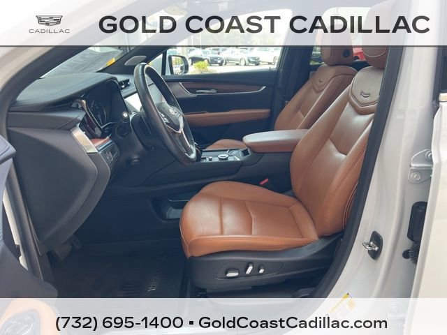 Certified 2023 Cadillac XT5 Premium Luxury w/ LPO, Floor Liner Package image 15