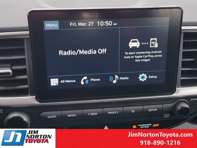 Used 2025 Hyundai Venue SEL image 17