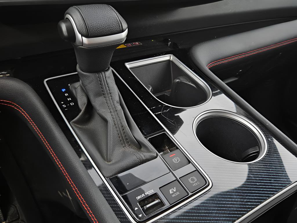 Used 2025 Toyota Sienna XSE w/ XSE Premium Package AWD/4WD image 28