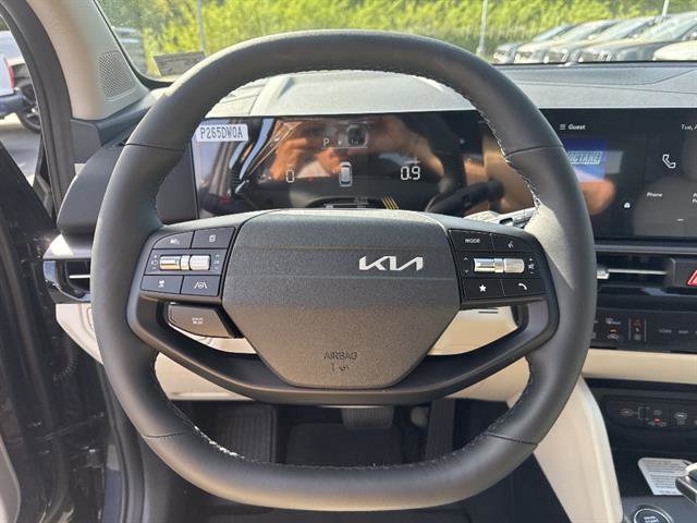 New 2026 Kia Sportage EX FWD image 9