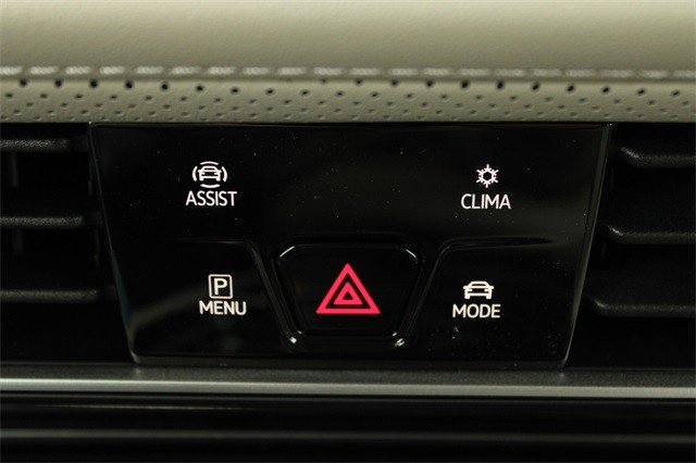 New 2025 Volkswagen Atlas SE image 26