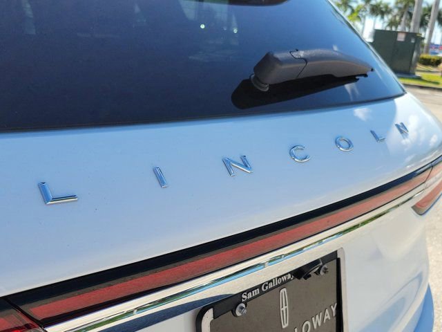 Certified 2022 Lincoln Corsair Reserve w/ Equipment Group 201A image 11