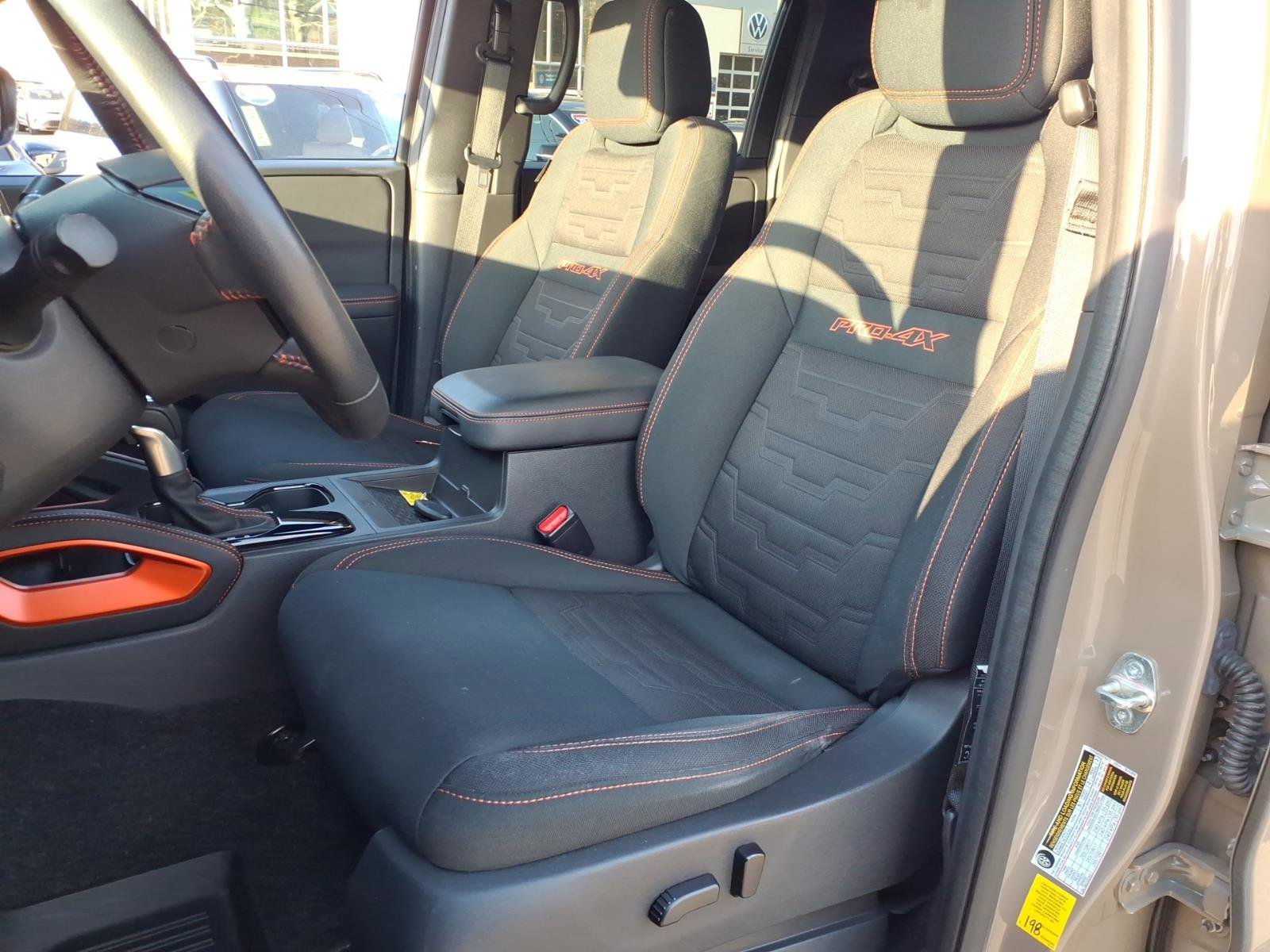 Used 2022 Nissan Frontier PRO-4X image 8