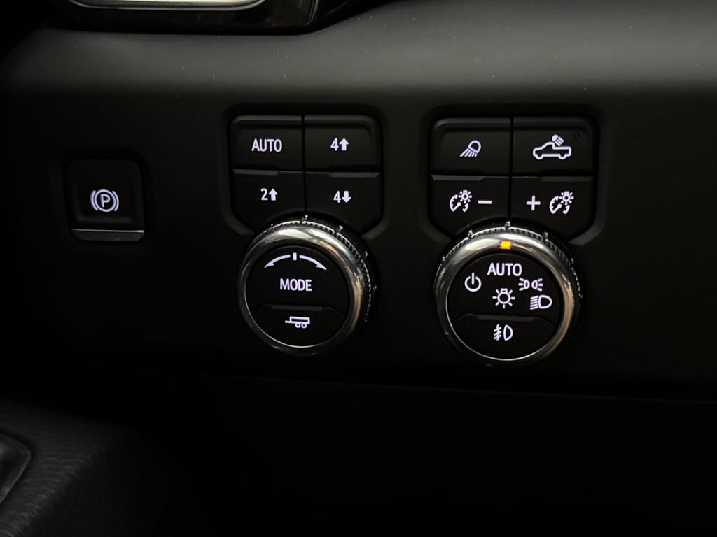Used 2023 GMC Sierra 1500 Denali AWD/4WD image 16