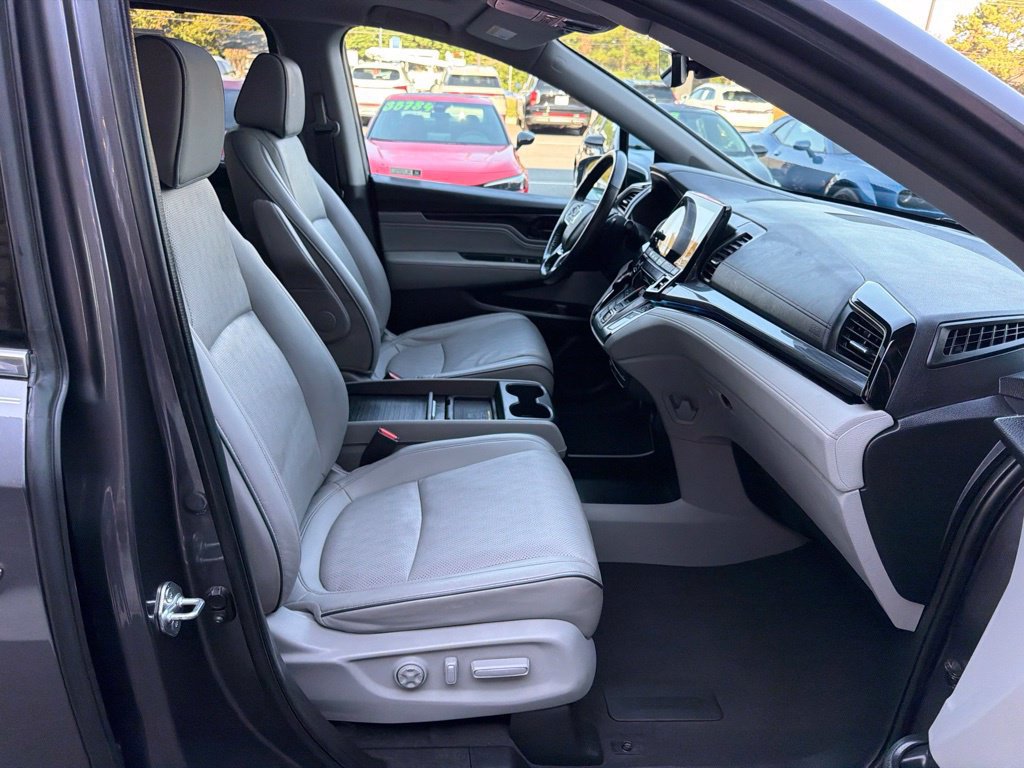 Used 2024 Honda Odyssey Elite image 14