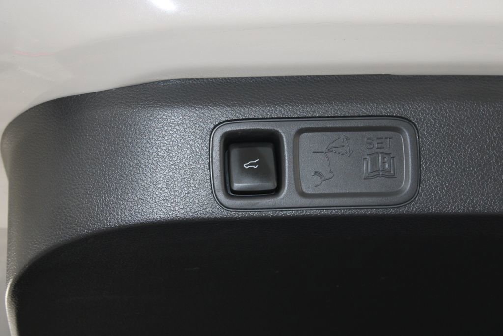 Used 2024 Lincoln Navigator Reserve image 17