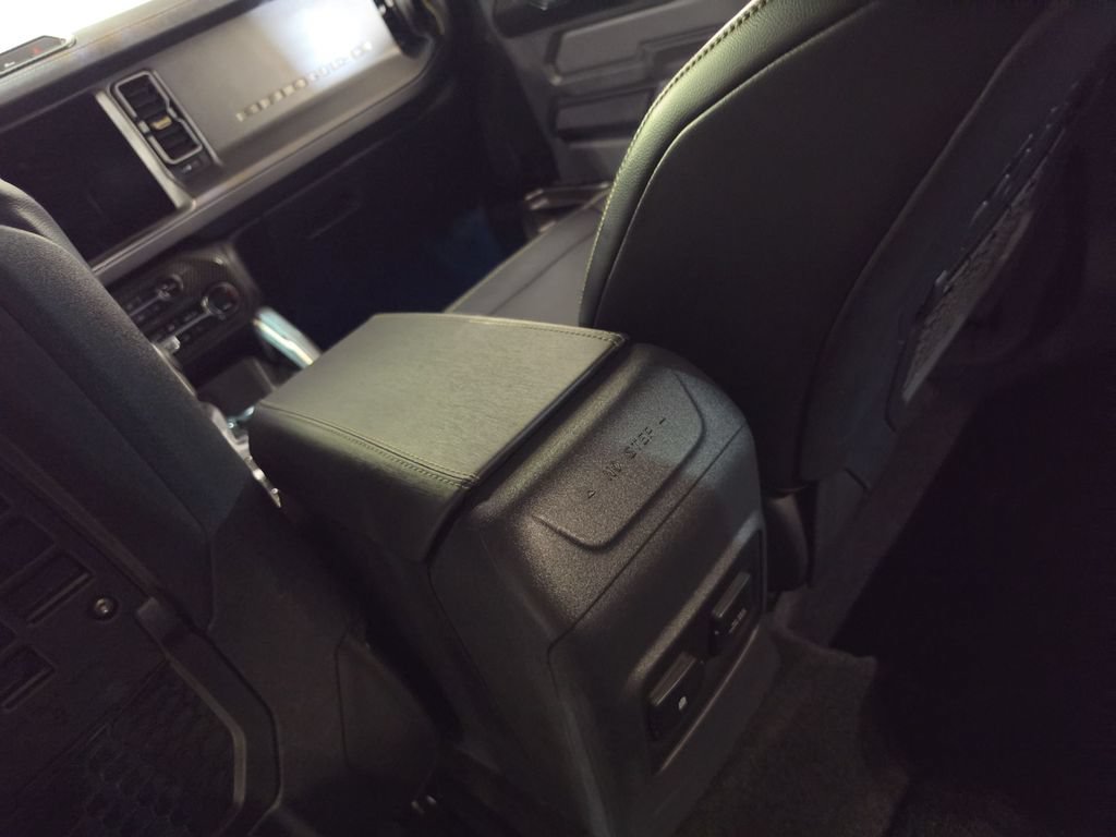 Used 2025 Ford Bronco Badlands AWD/4WD image 22