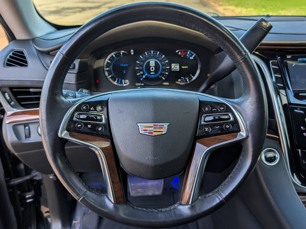 Used 2020 Cadillac Escalade ESV Luxury image 18