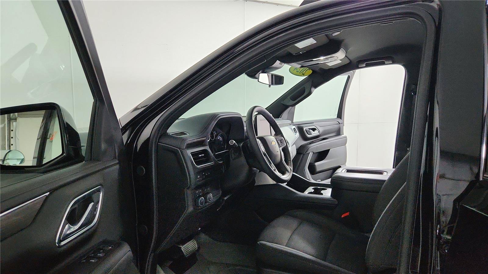 Used 2024 Chevrolet Tahoe LS AWD/4WD image 16