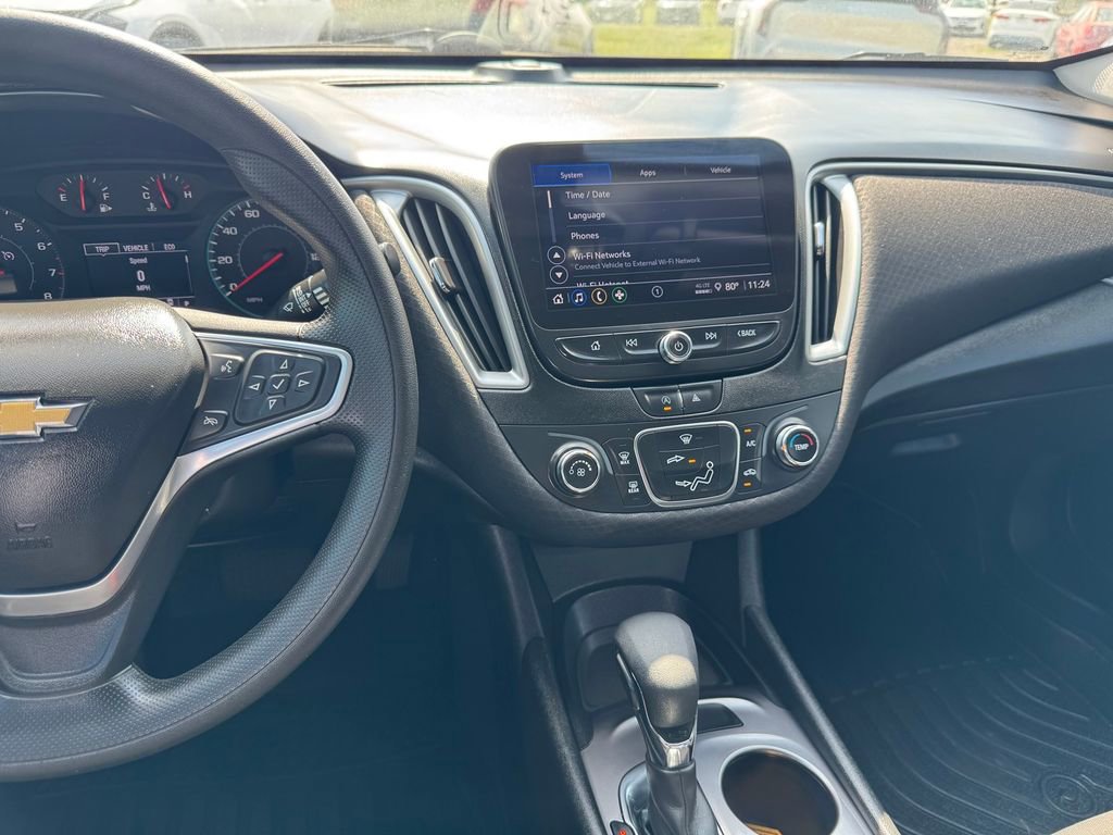 Used 2022 Chevrolet Malibu LS image 19