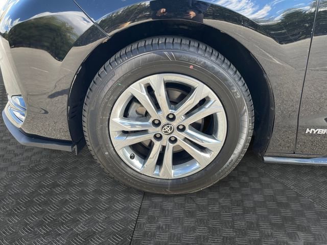 Used 2021 Toyota Sienna XSE AWD/4WD image 14