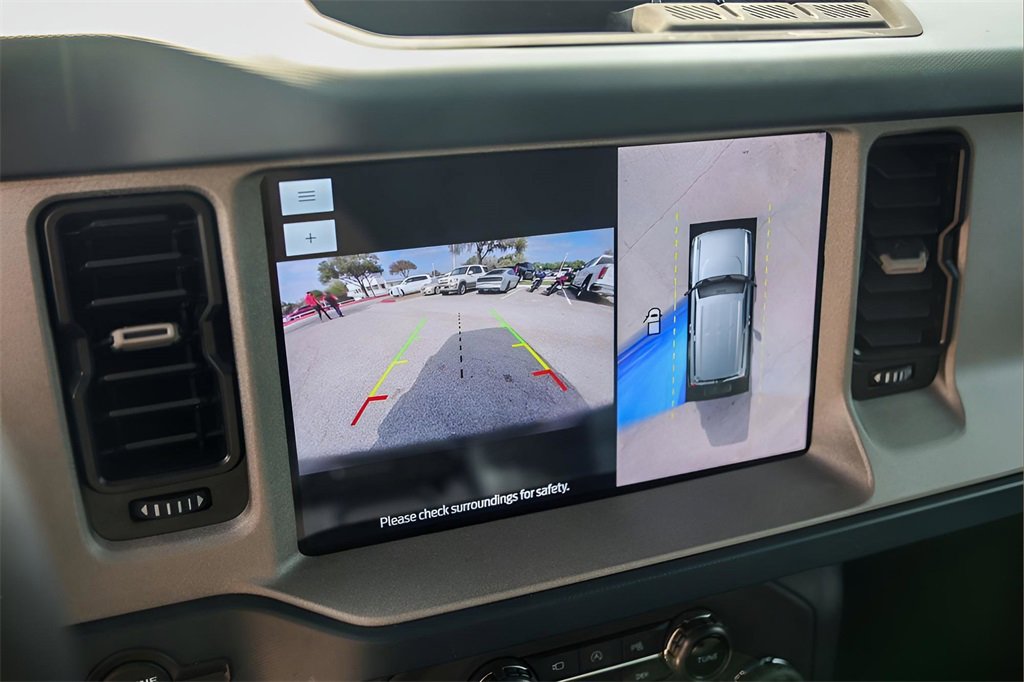 Used 2024 Ford Bronco Outer Banks image 17