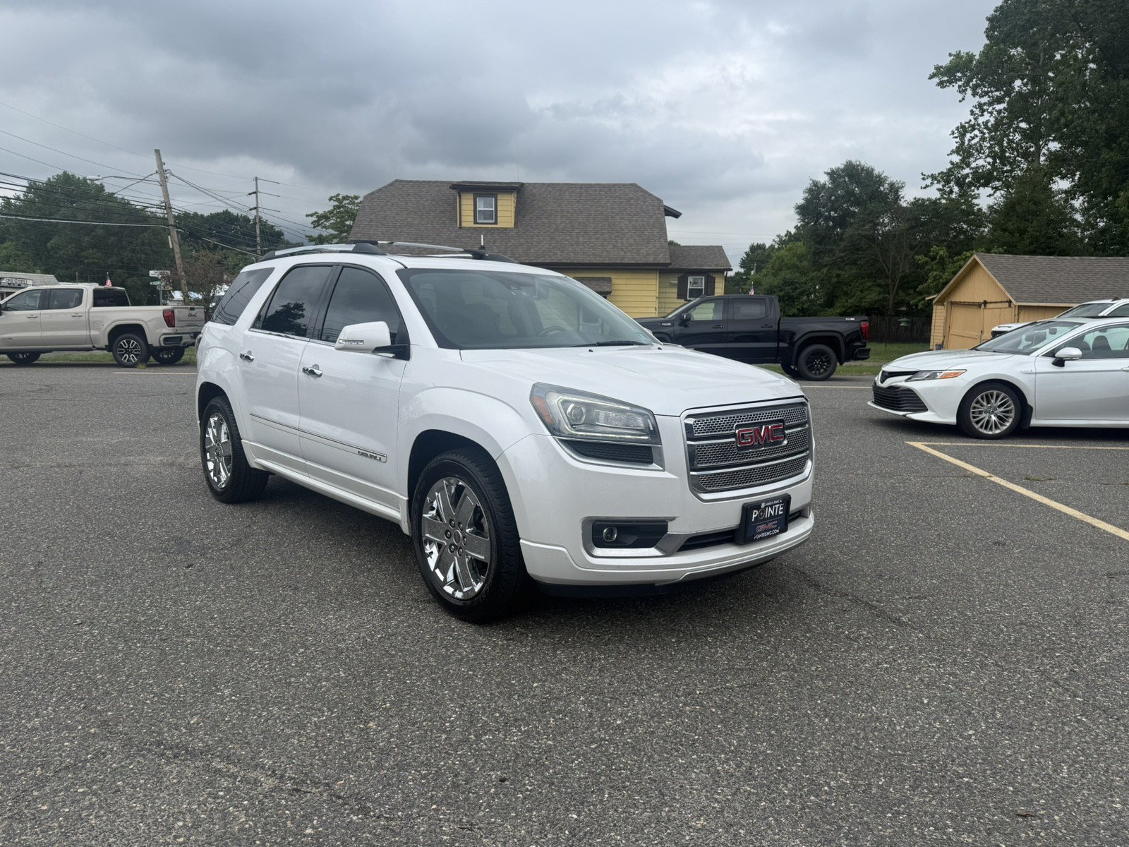 Used 2016 GMC Acadia Denali FWD image 1