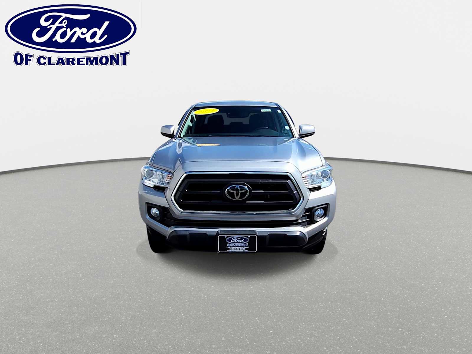 Used 2021 Toyota Tacoma SR5 AWD/4WD image 3