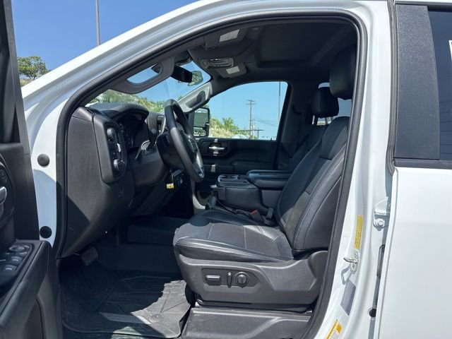 Used 2022 Chevrolet Silverado 2500 Custom w/ Custom Value Package AWD/4WD image 15