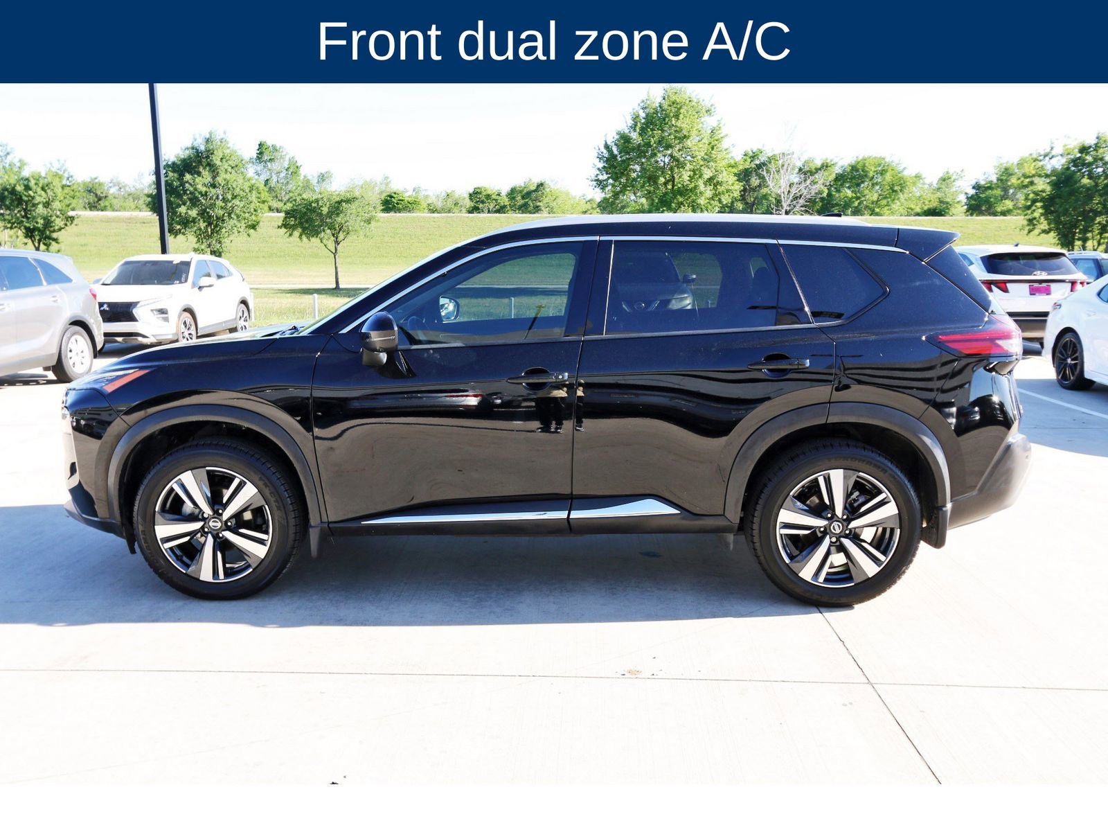 Used 2021 Nissan Rogue SL w/ Premium Package image 5