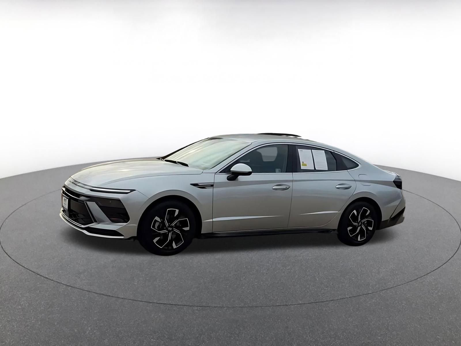 Used 2025 Hyundai Sonata SEL image 10