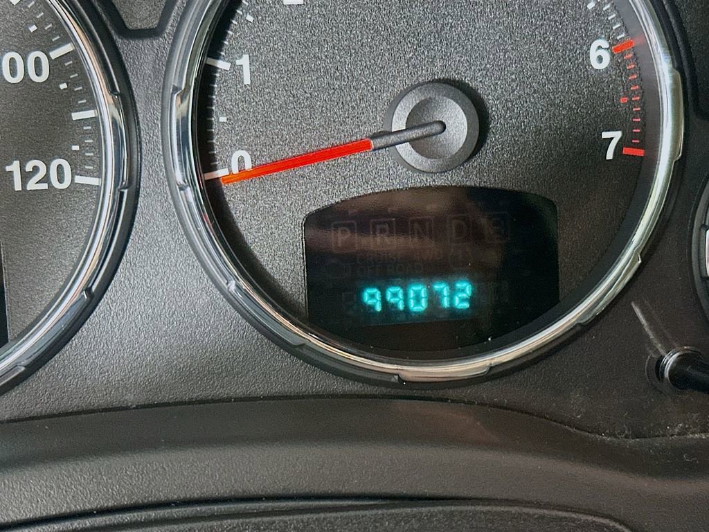 Used 2010 Jeep Liberty Renegade AWD/4WD image 16