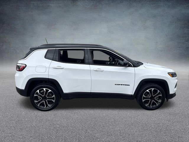 Used 2023 Jeep Compass Limited AWD/4WD image 5