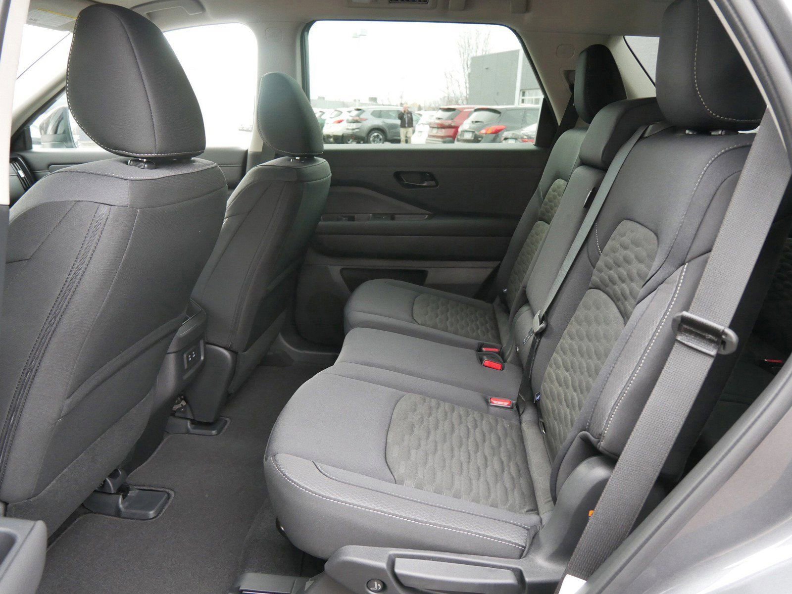 New 2026 Nissan Pathfinder SV image 6