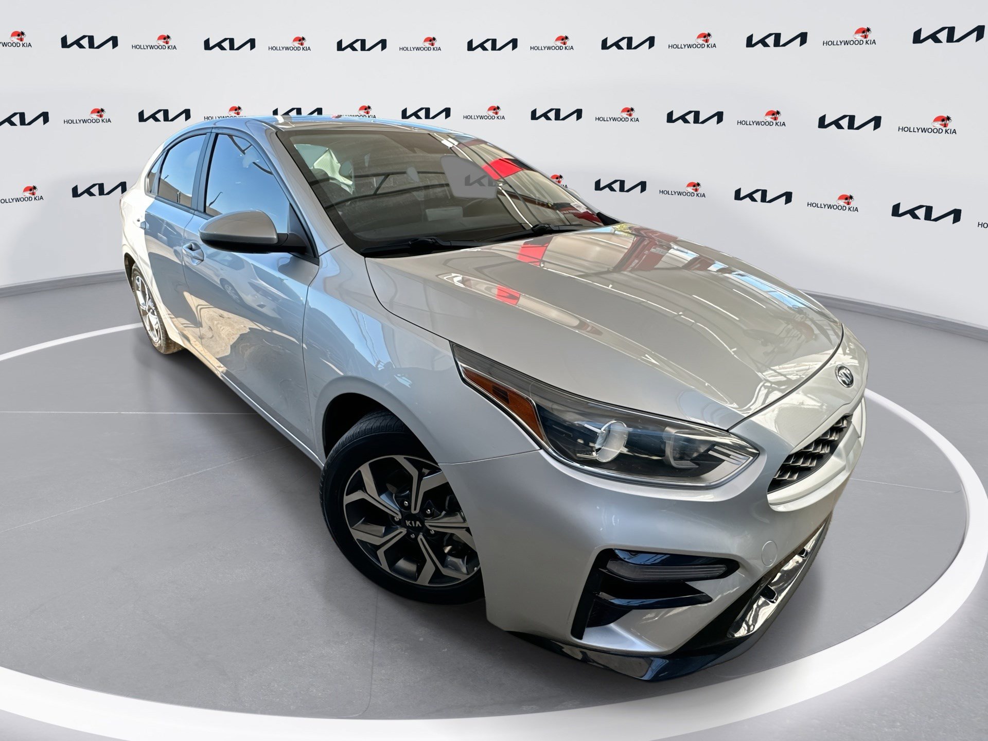 Used 2021 Kia Forte LXS image 1