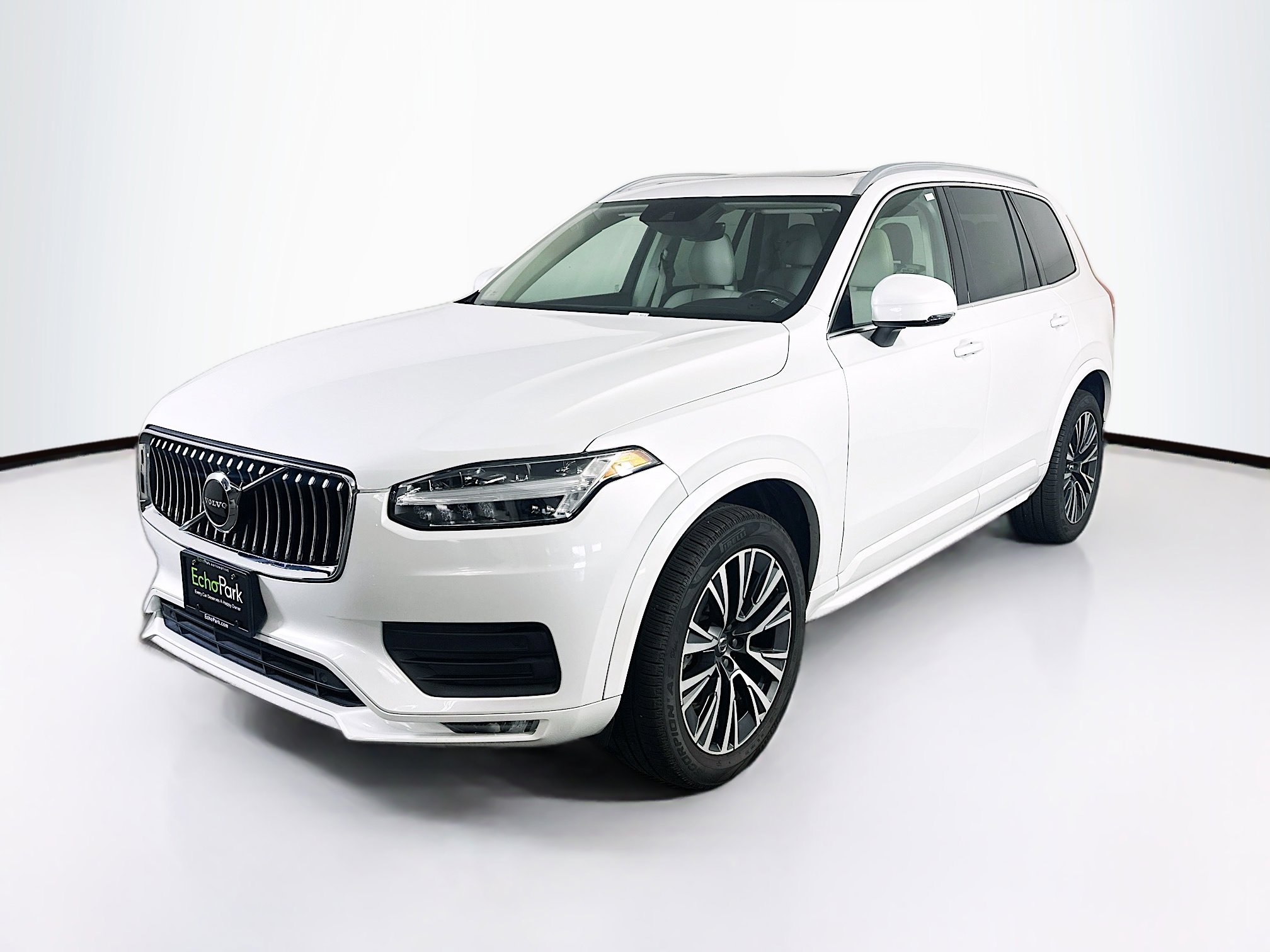 Used 2020 Volvo XC90 T5 Momentum FWD image 3