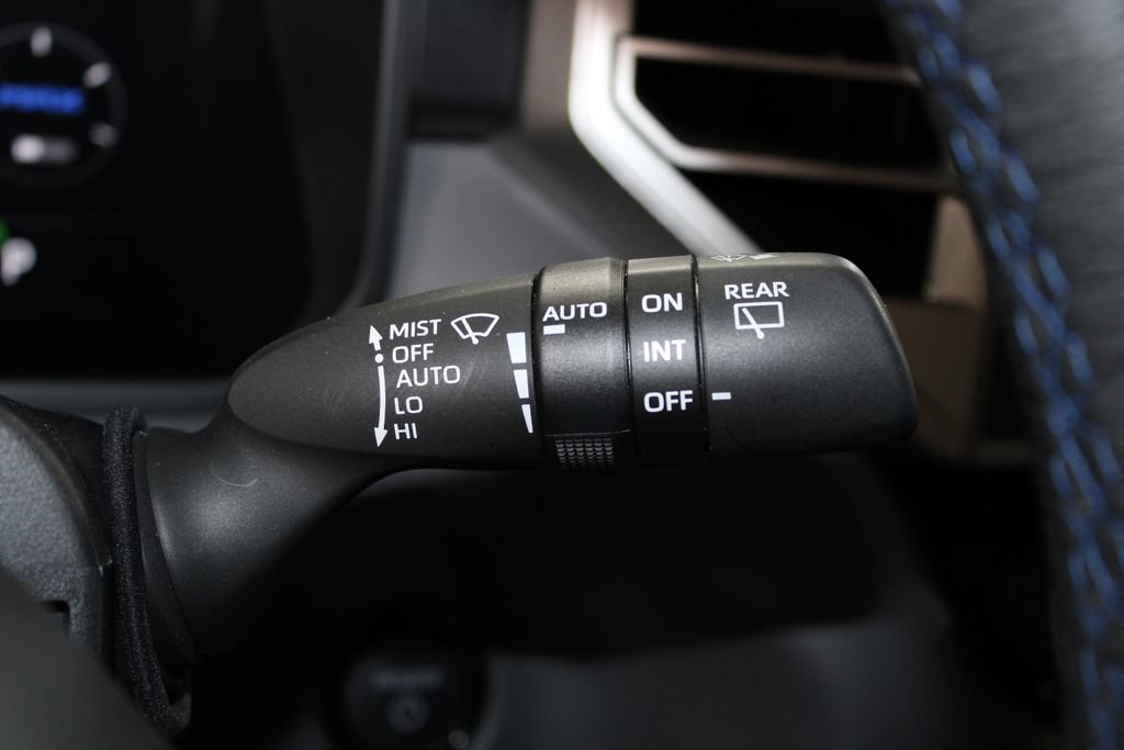 Used 2025 Toyota Sequoia Platinum w/ Tow Technology Package AWD/4WD image 26