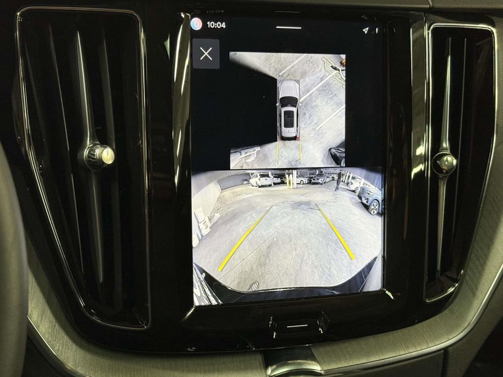 Used 2025 Volvo XC60 B5 Plus image 7