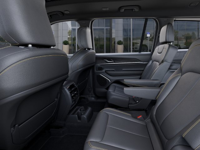 New 2026 Jeep Grand Cherokee L Limited AWD/4WD image 24