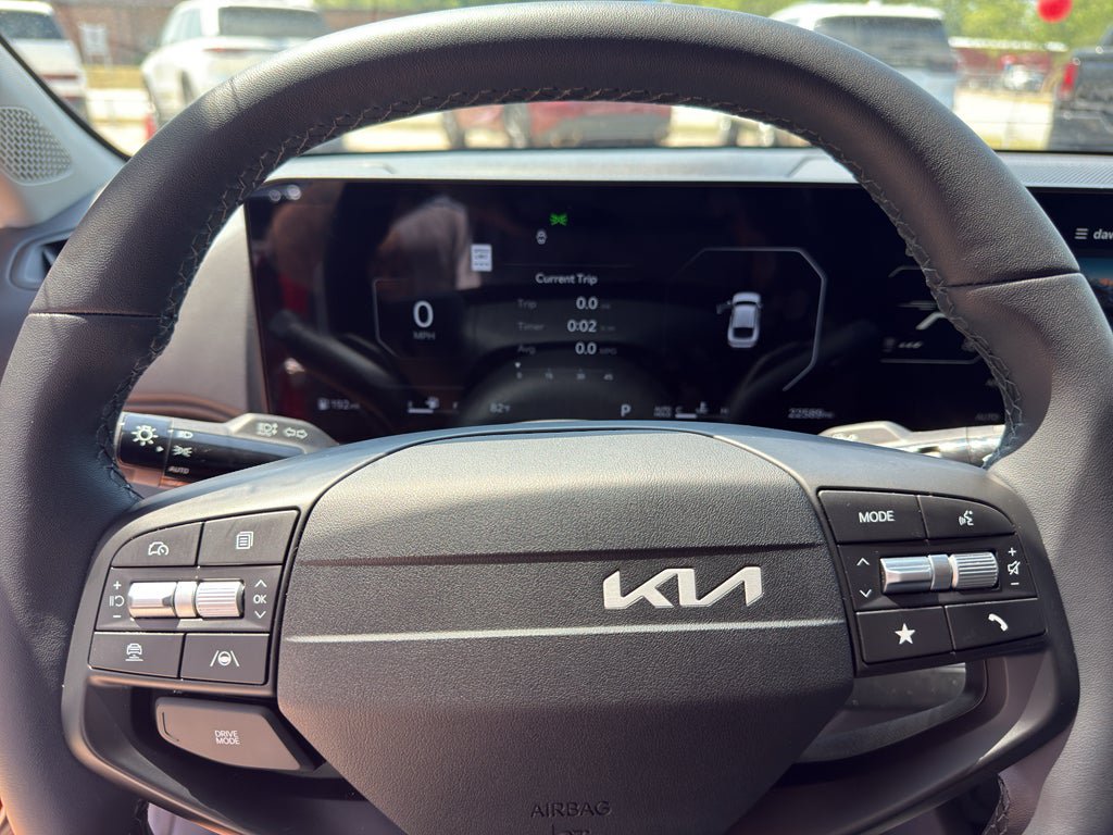 Used 2025 Kia K4 EX FWD image 20