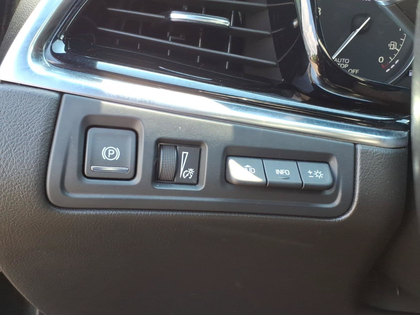 Certified 2023 Cadillac XT6 Premium Luxury w/ Technology Package AWD/4WD image 17