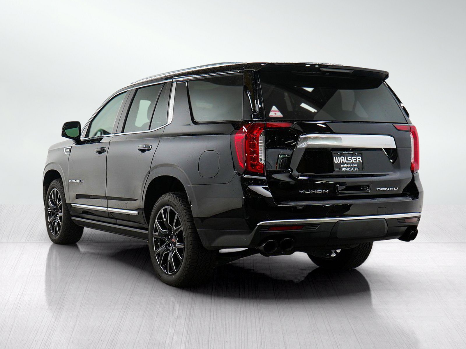 Used 2023 GMC Yukon Denali w/ Max Trailering Package AWD/4WD image 3